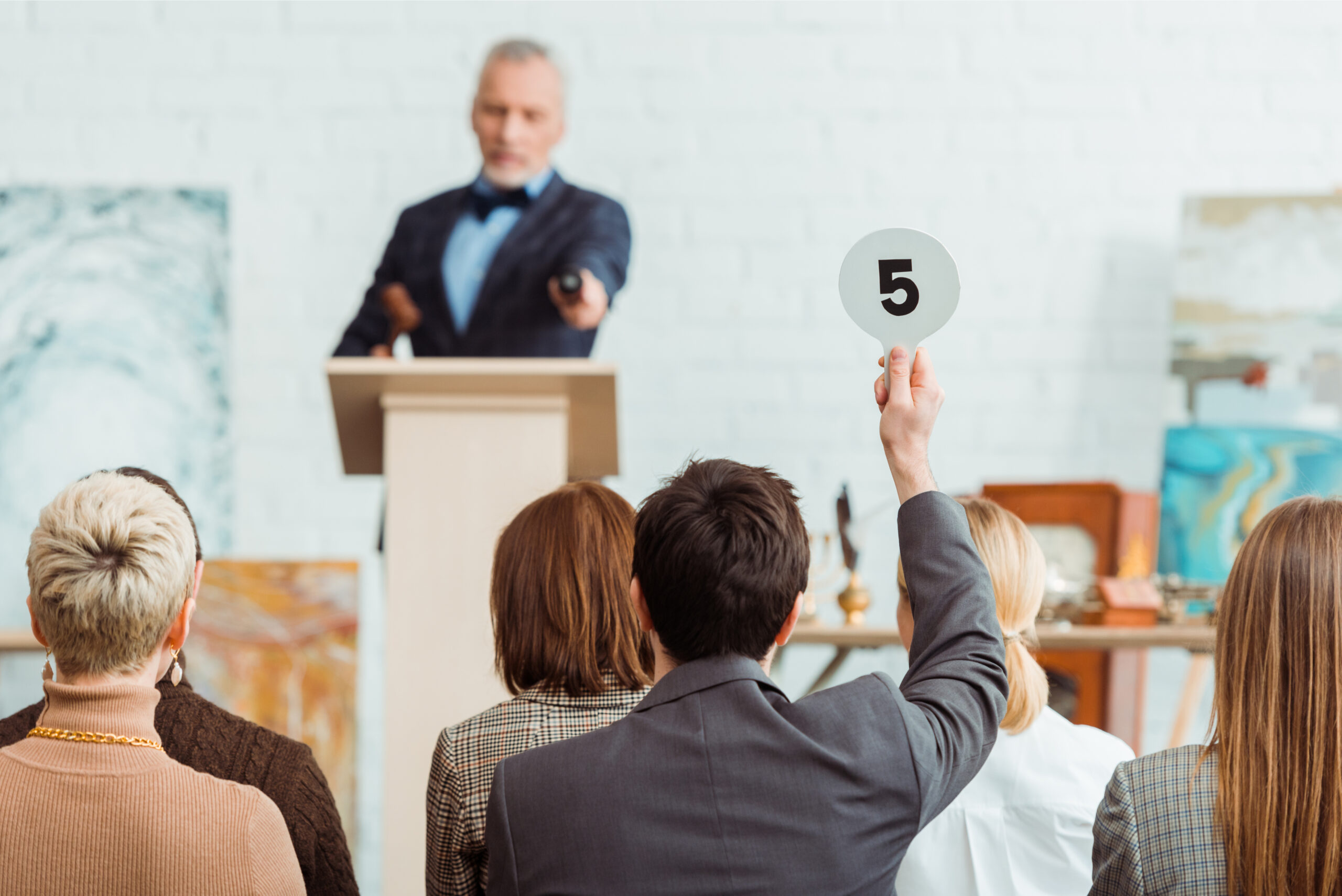 6 DOs and DON’Ts of Hosting an Auction